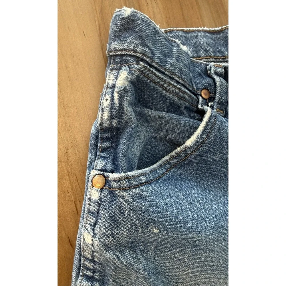 Wrangler 1013MWZ Slim Cowboy Cut Jeans Light Blue Distressed Farm Worn 28x30